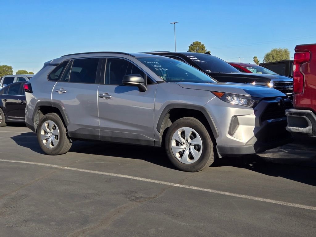 2021 Toyota RAV4 LE