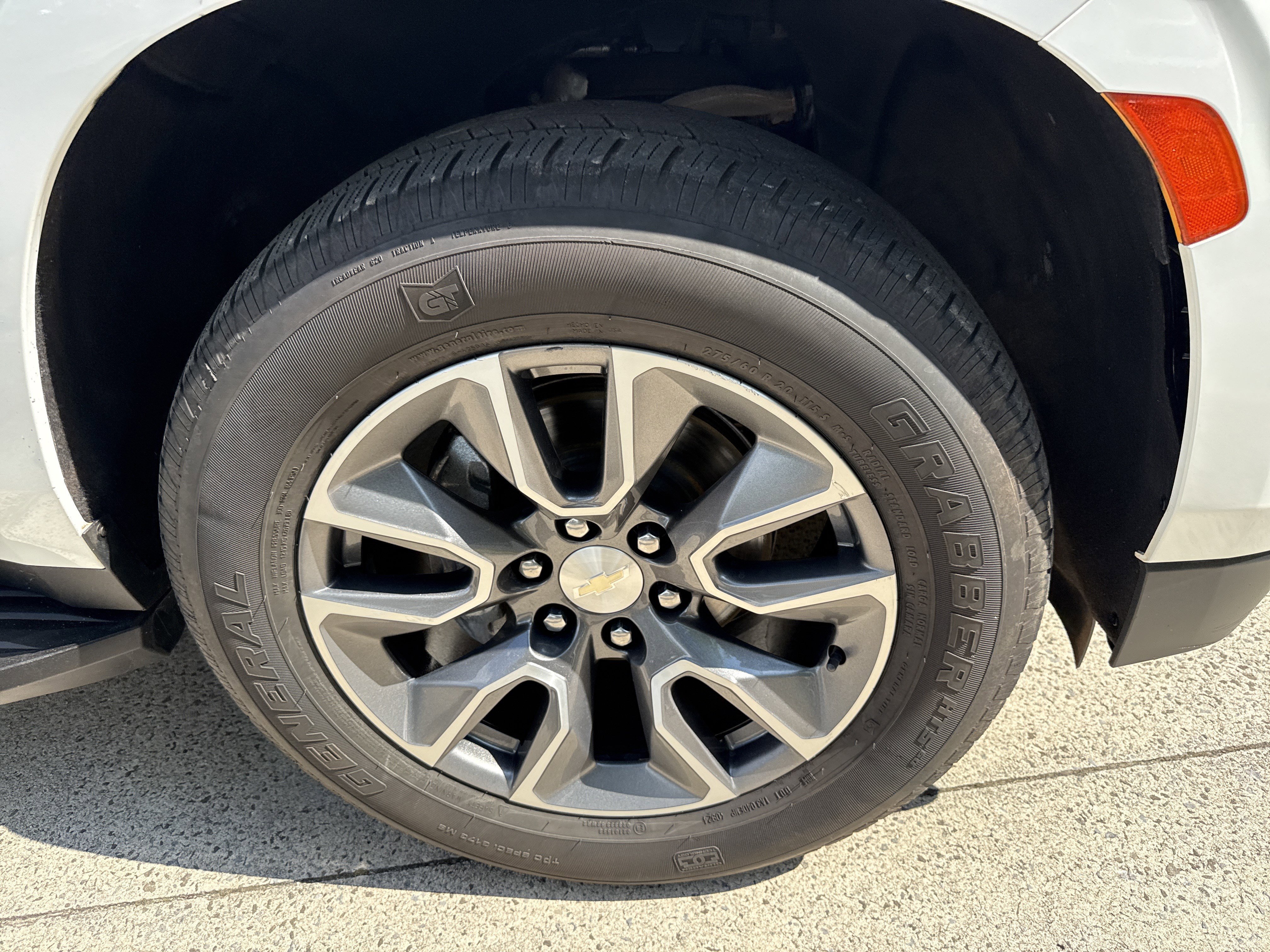 Used 2022 Summit White Chevrolet LT image 12