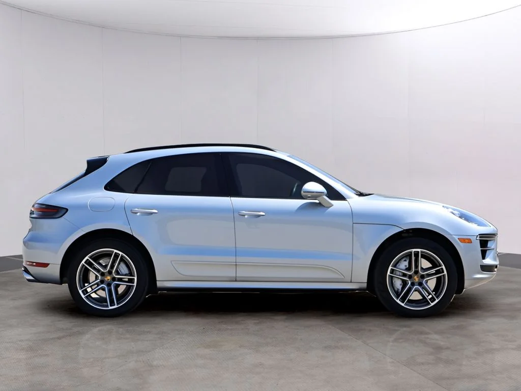 Used 2020 Dolomite Silver Metallic Porsche Turbo image 9