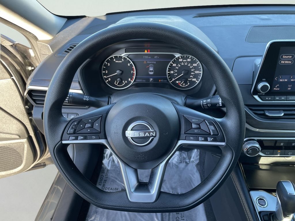 Used 2023 Gray Nissan 2.5 SV image 24