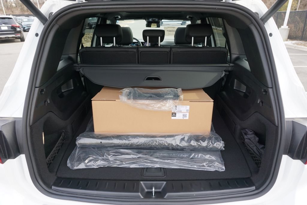 Used 2026 Polar White Mercedes-Benz GLB 250 image 18