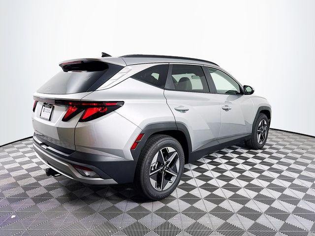 New 2026 Silver Hyundai SEL FWD image 7