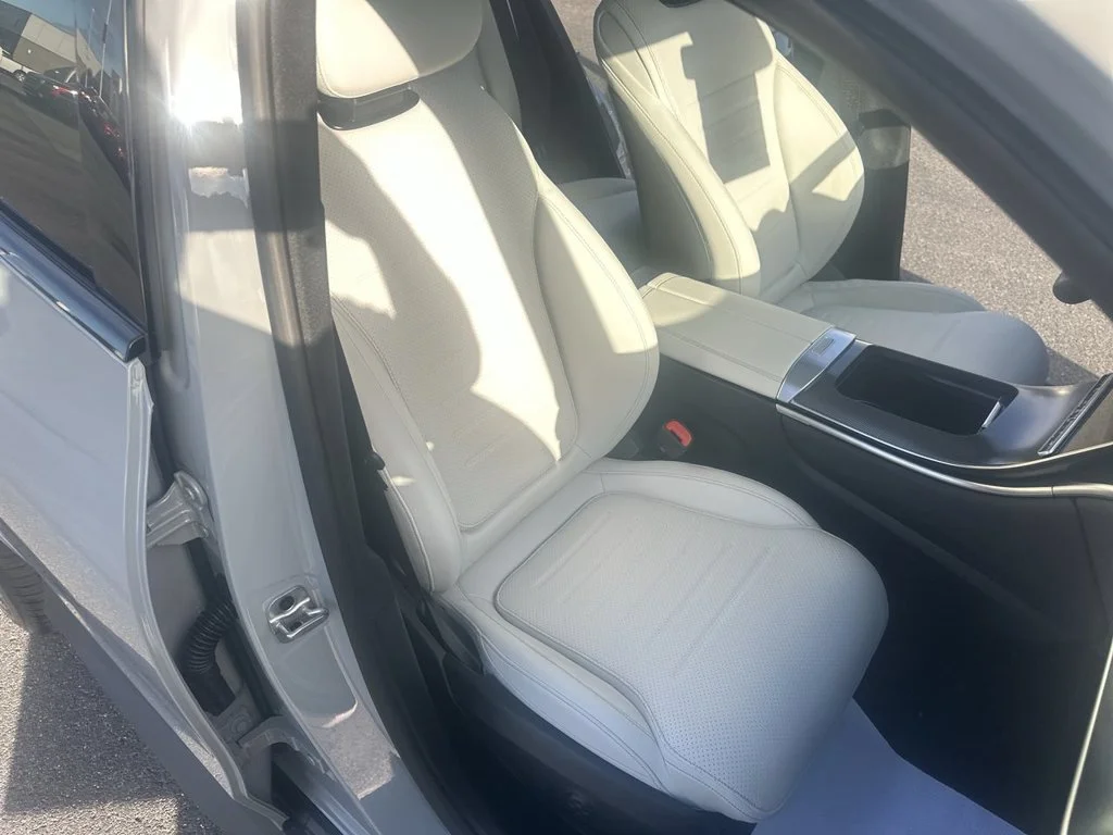 Used 2026  Mercedes-Benz GLC 300 image 32