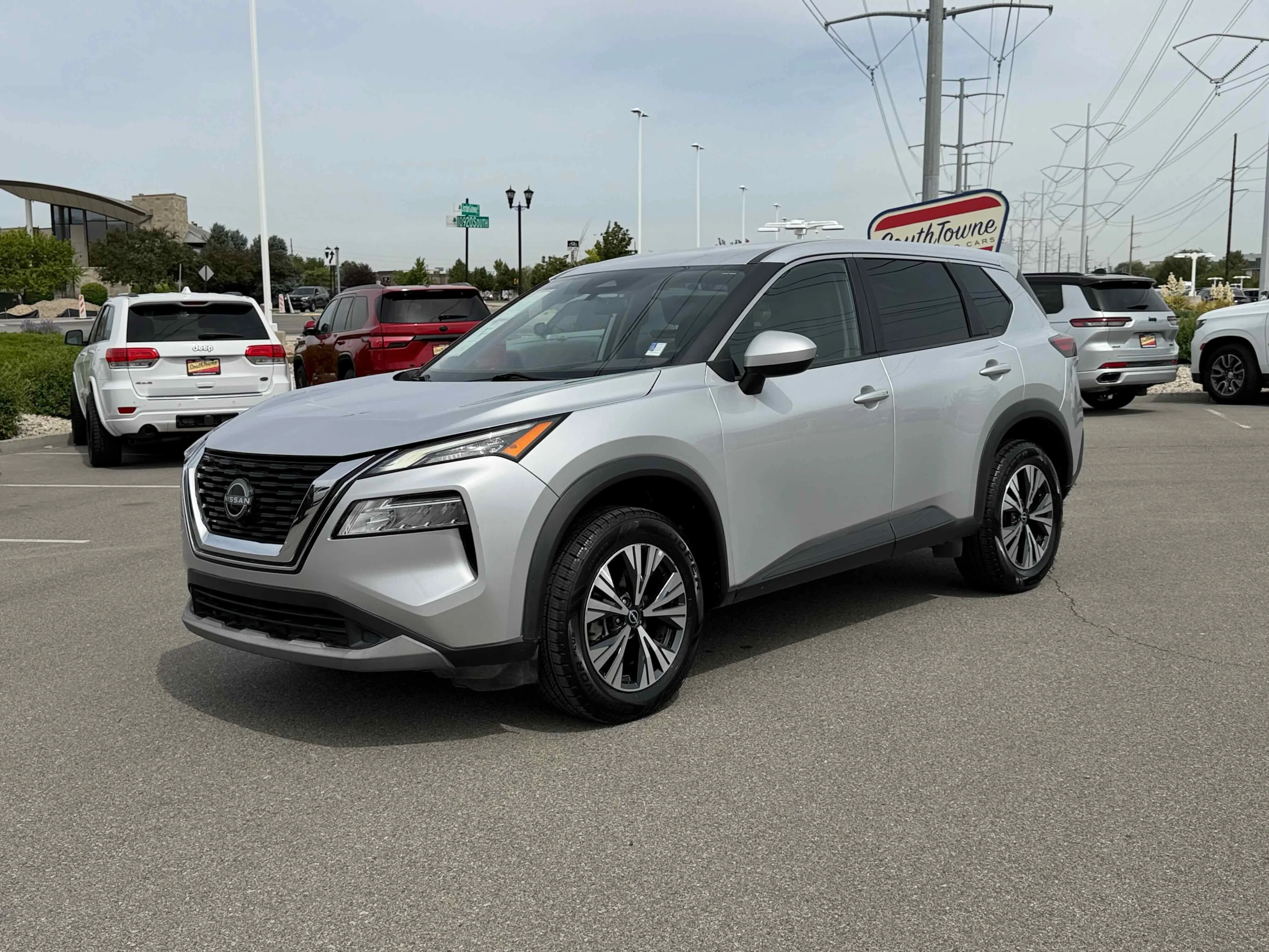 Used 2023 Brilliant Silver Metallic Nissan SV image 1