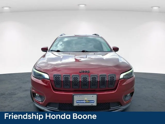 Used 2020 Red Jeep Latitude Plus image 4