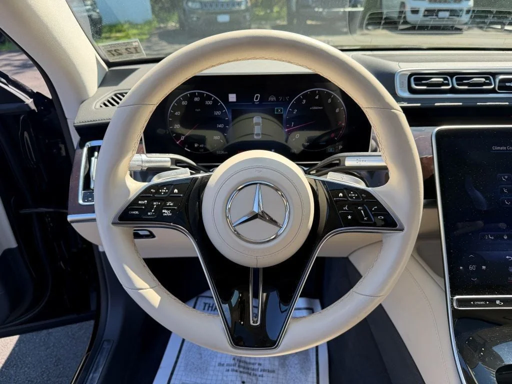 Used 2023 Black Mercedes-Benz S 580 4MATIC® Sedan with Warmth & Comfort Package image 15