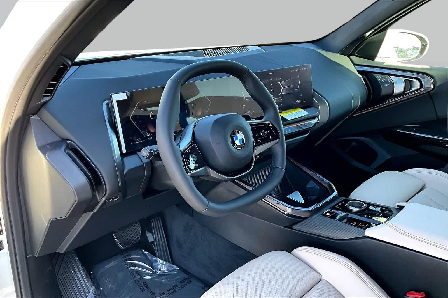 New 2026 Alpine White BMW 30 xDrive image 8