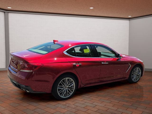 Used 2021 Red Genesis 2.0T image 3