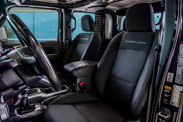 Used 2022 Black Jeep Overland image 34