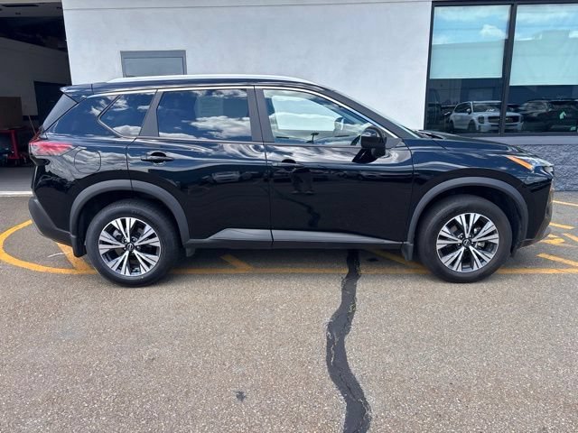 Used 2023 Super Black Nissan SV image 4