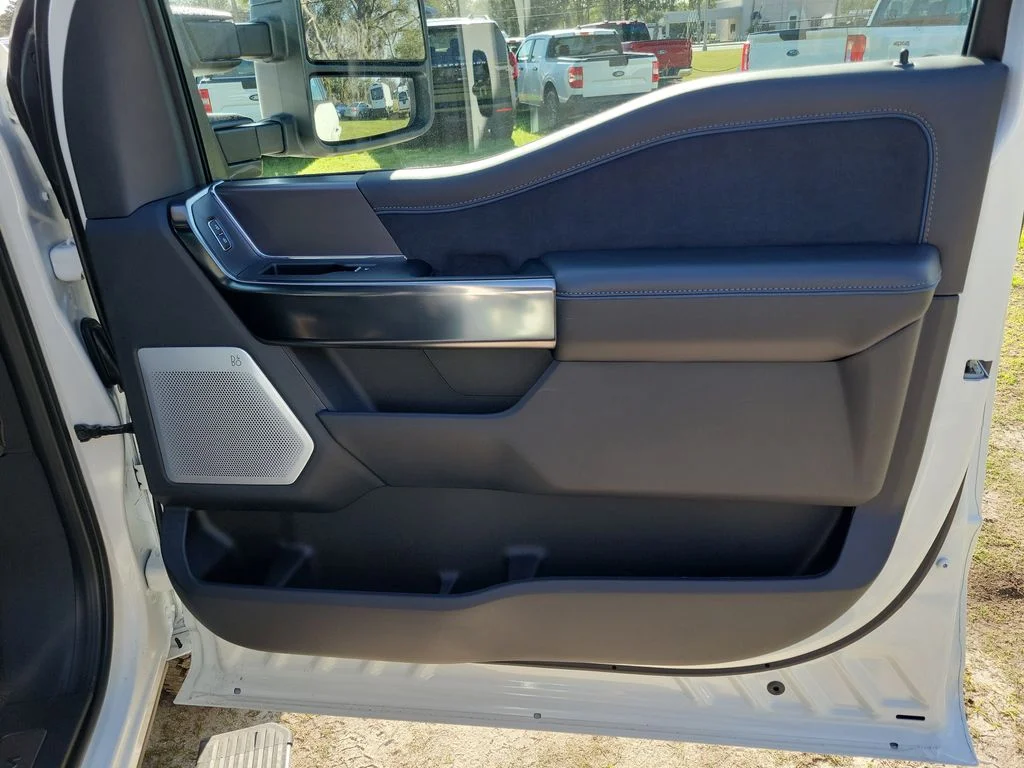 New 2026 Star White Metallic Tri-Coat Ford F-350® Platinum® image 34