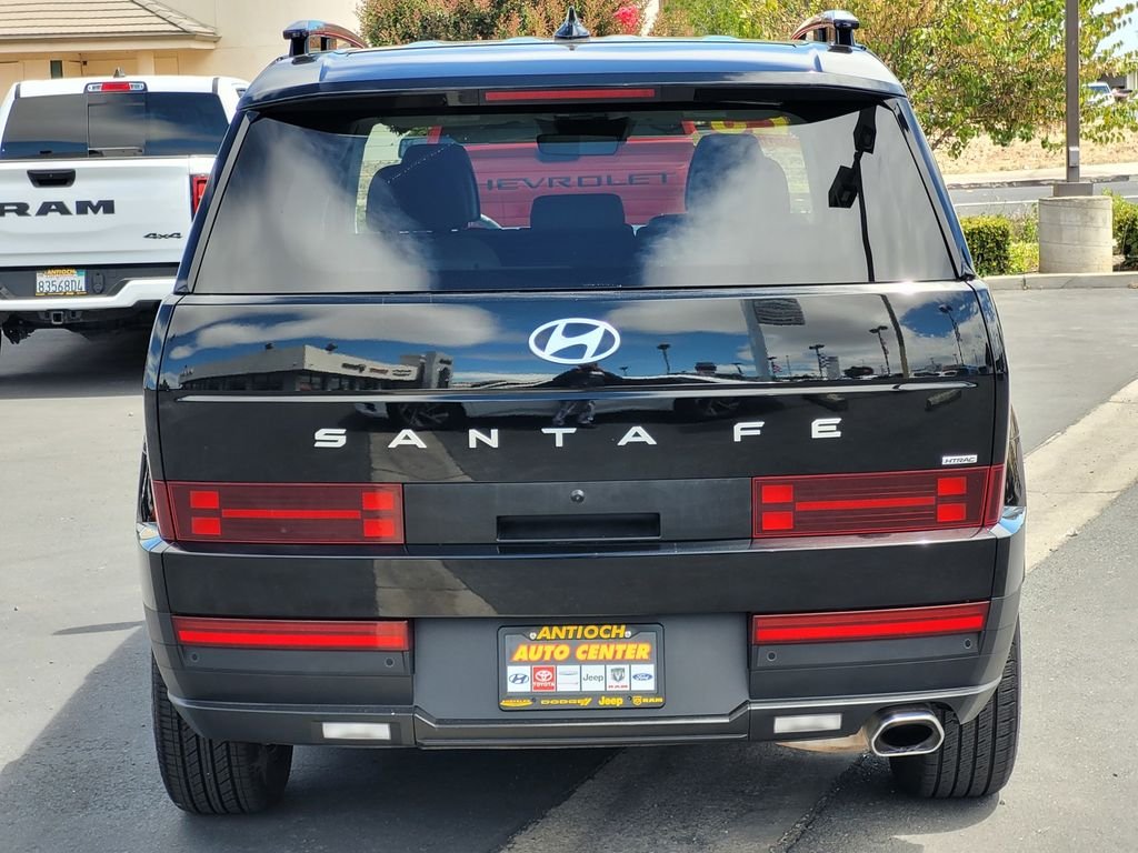 Certified Used 2025 Black Hyundai SEL image 5