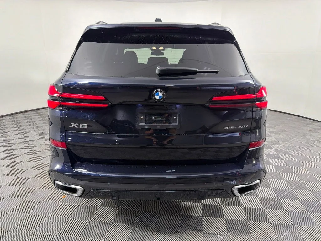 Certified Used 2026 Carbon Black Metallic BMW xDrive40i image 6