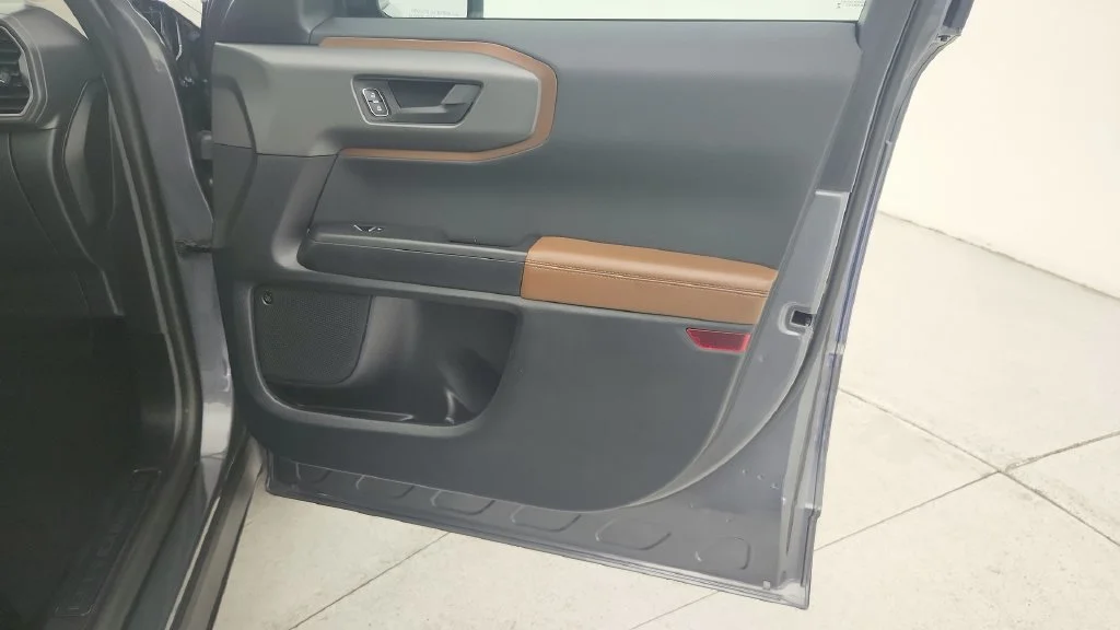 Used 2025  Ford Outer Banks image 30