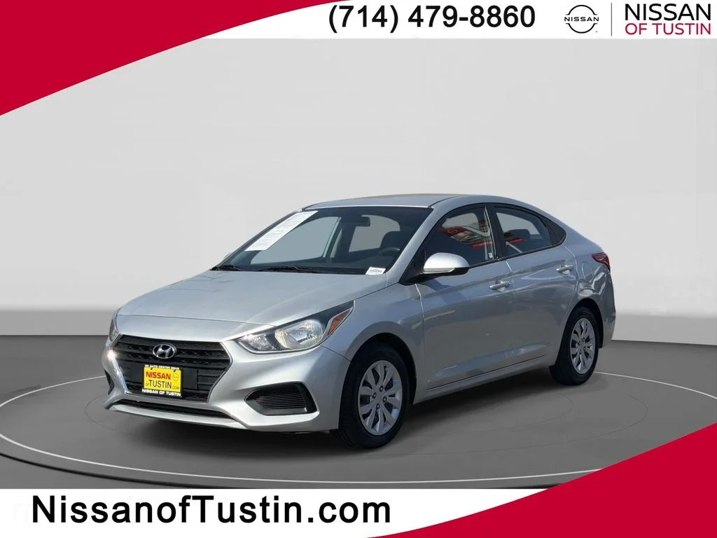 Used 2020 Olympus Silver Hyundai SE image 1