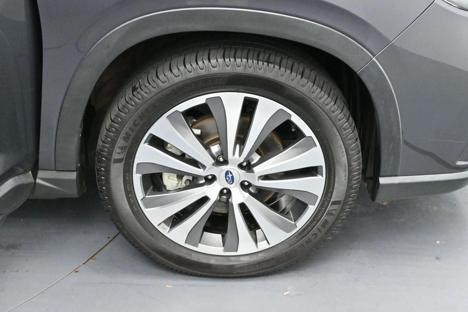 Used 2021 Magnetite Gray Metallic Subaru Limited image 37