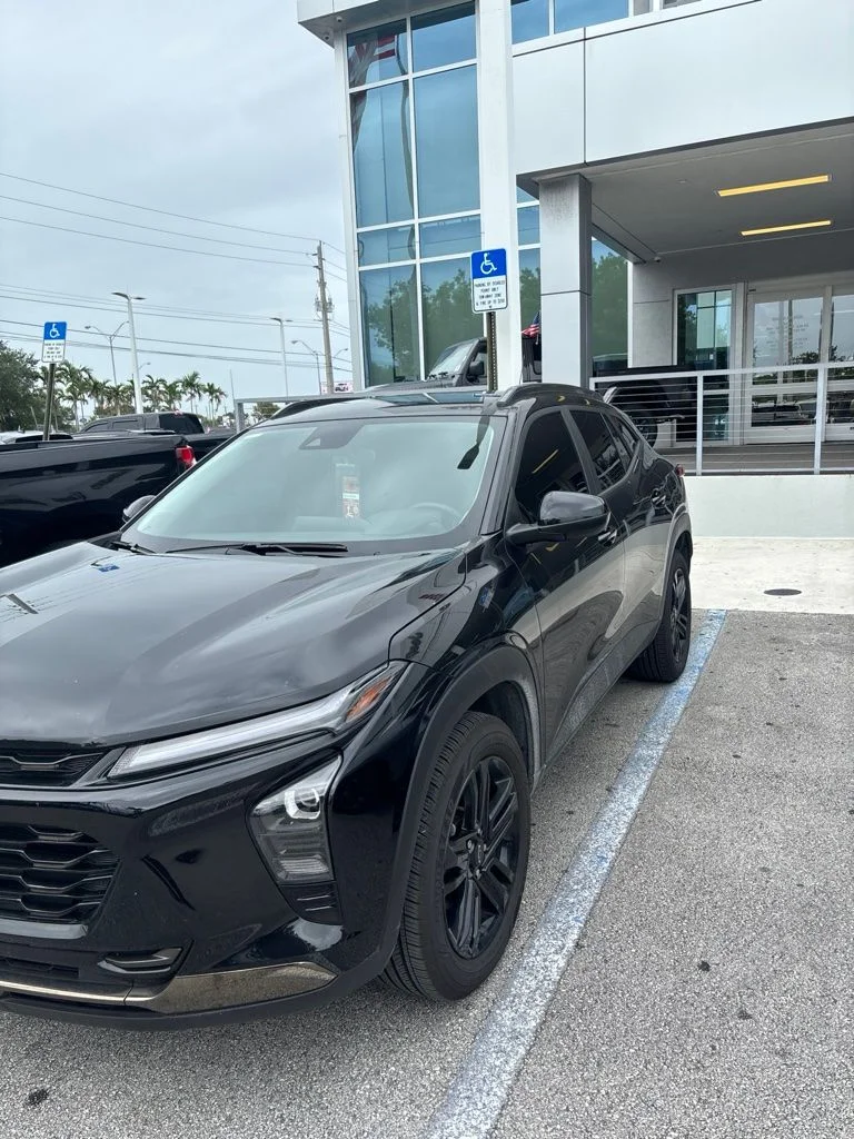 Used 2025 Mosaic Black Metallic Chevrolet ACTIV image 2