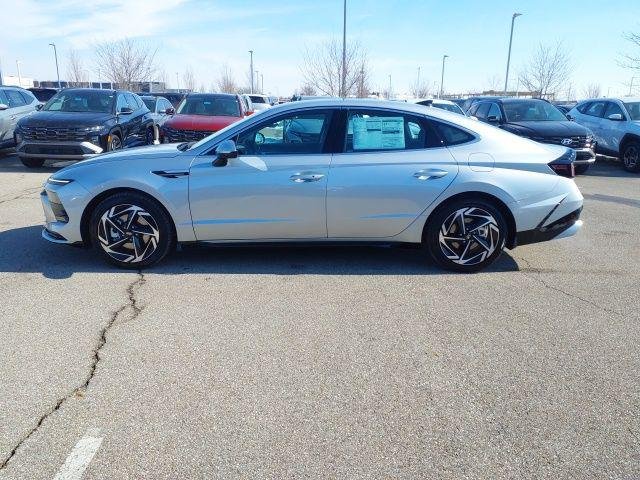 New 2026 Silver Hyundai SEL Sport image 1