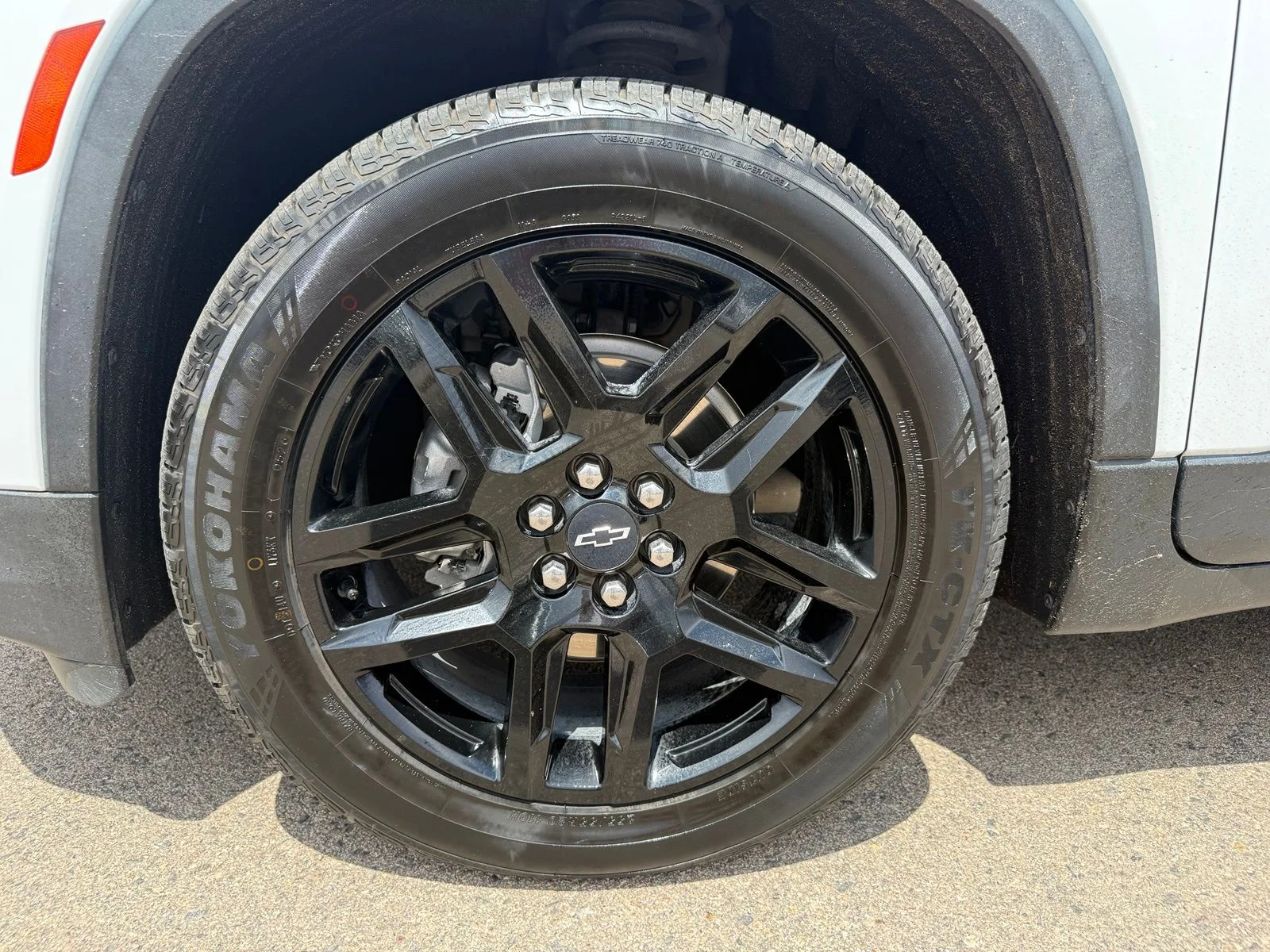2023 Chevrolet Traverse 1LT - Photo 43