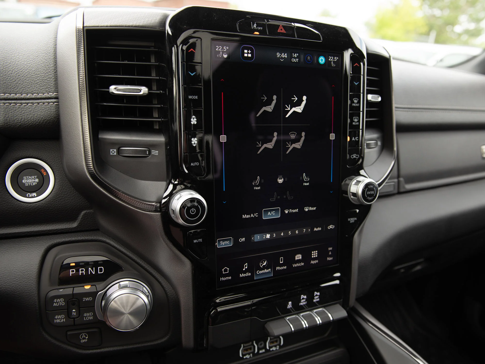 New 2026 Black RAM Sport* image 19