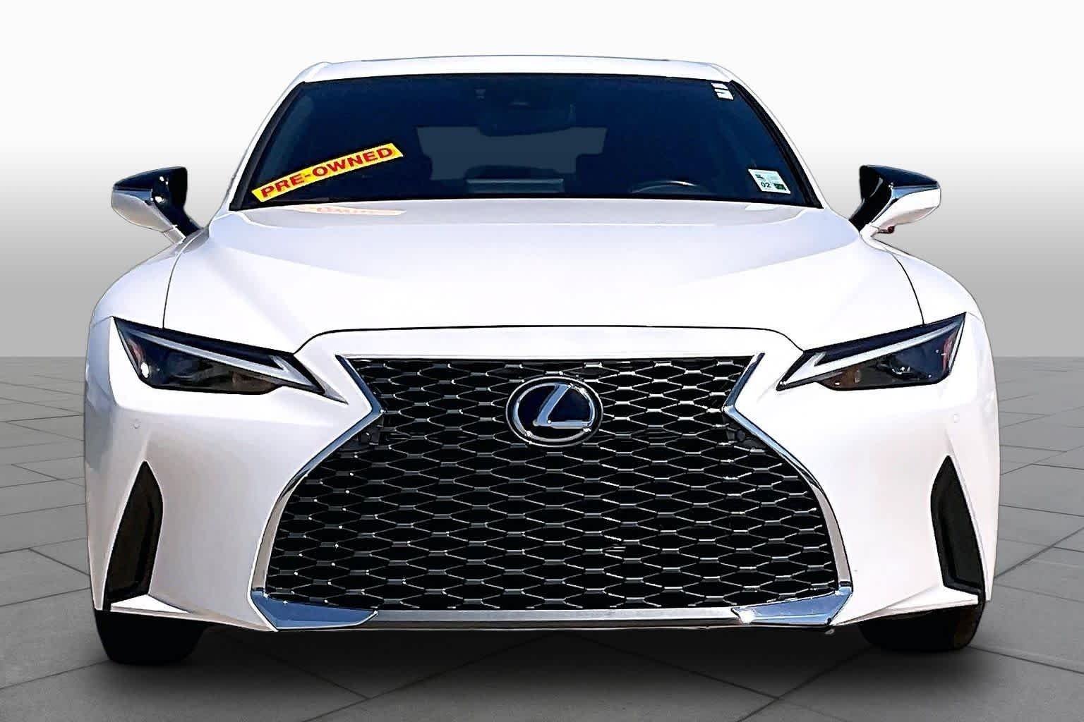 Used 2023 Eminent White Pearl Lexus  image 4