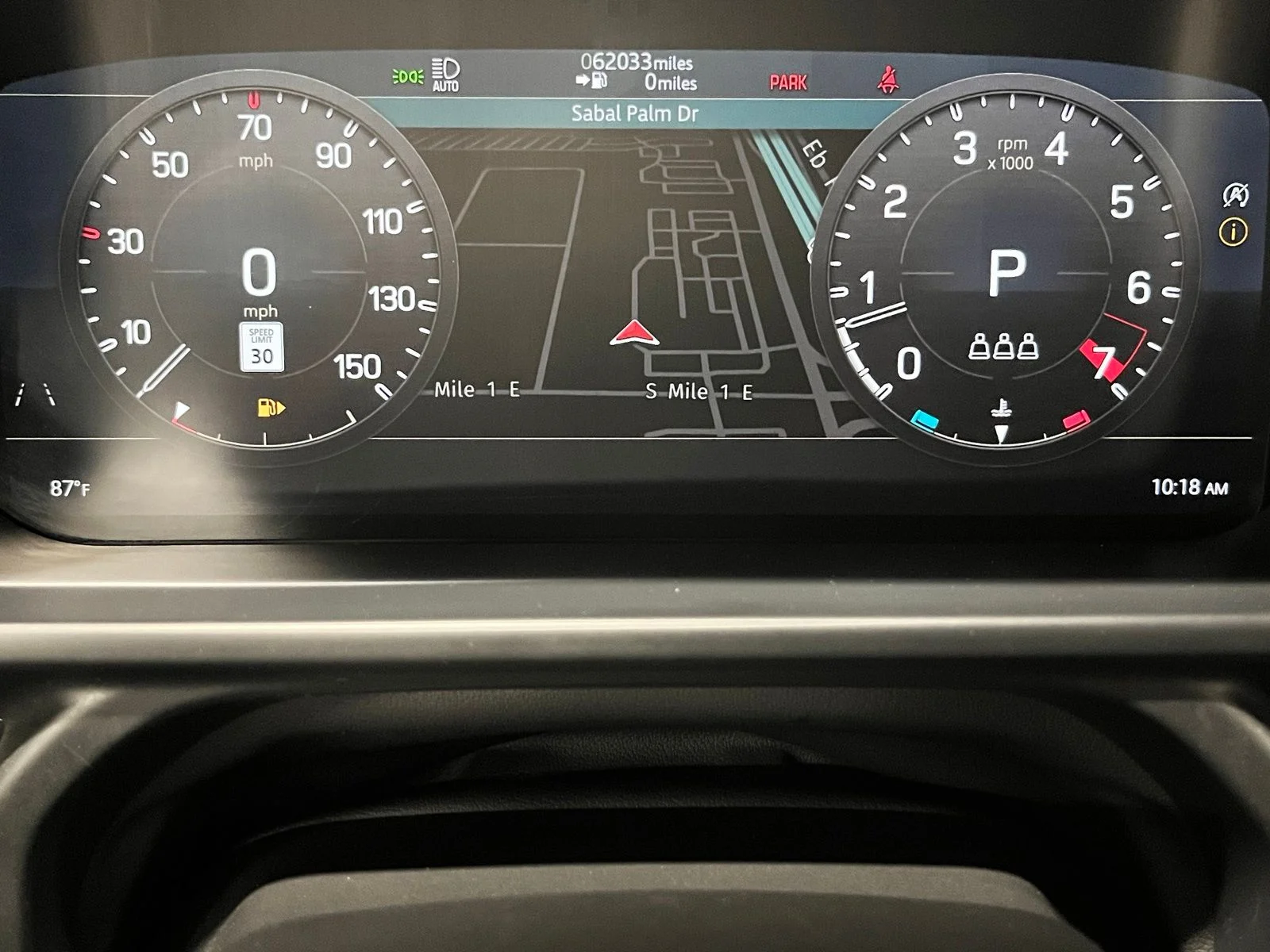 Used 2022  Land Rover S image 14