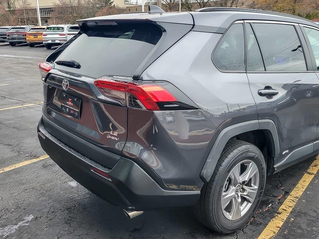 2025 TOYOTA RAV4 - Image 5