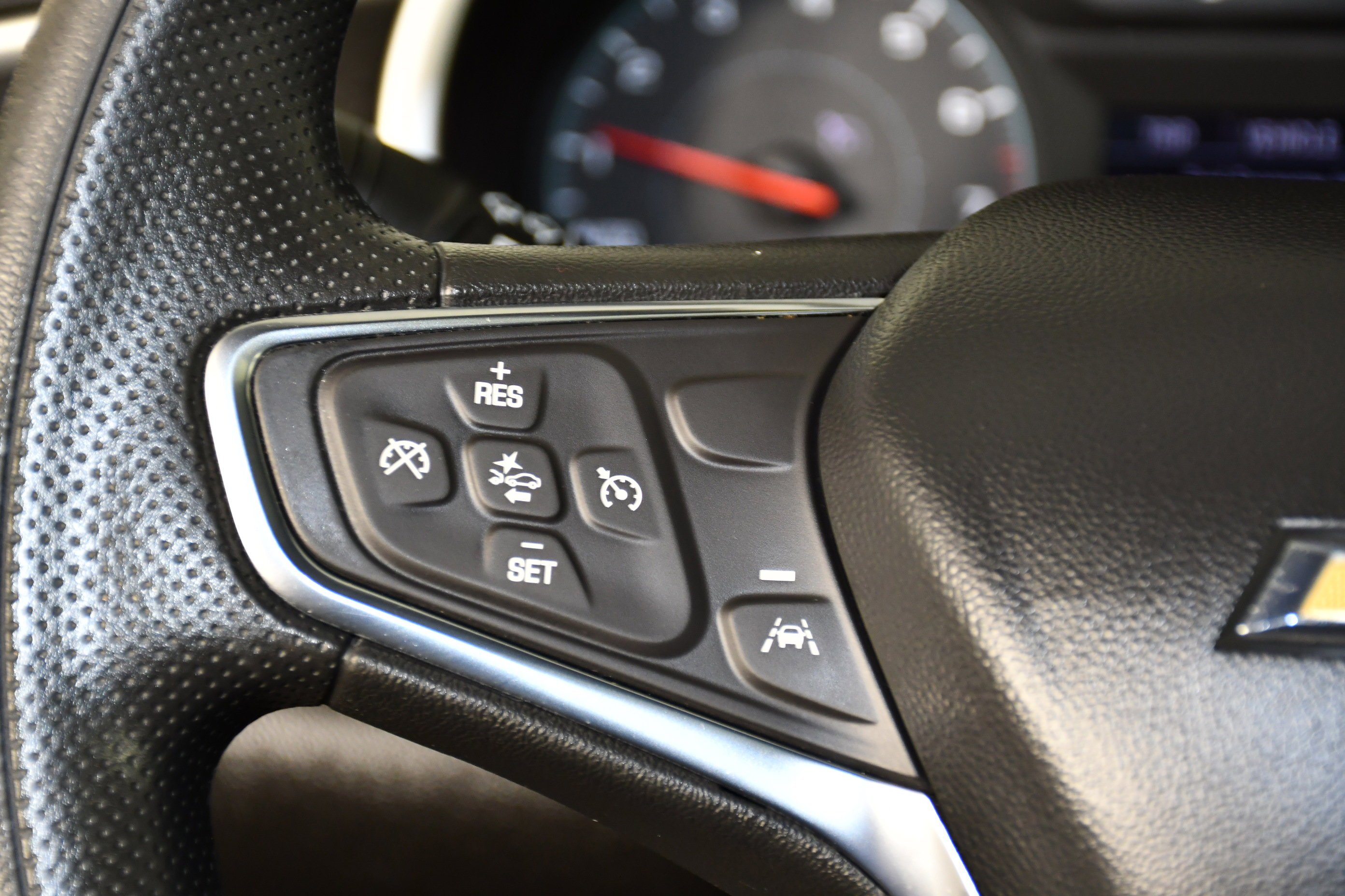 Used 2024 Sterling Gray Metallic Chevrolet LT image 20