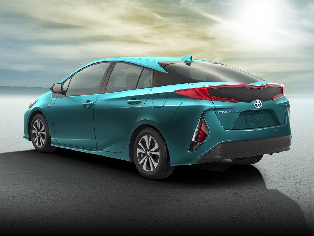 Used 2017 Blue Toyota  image 1