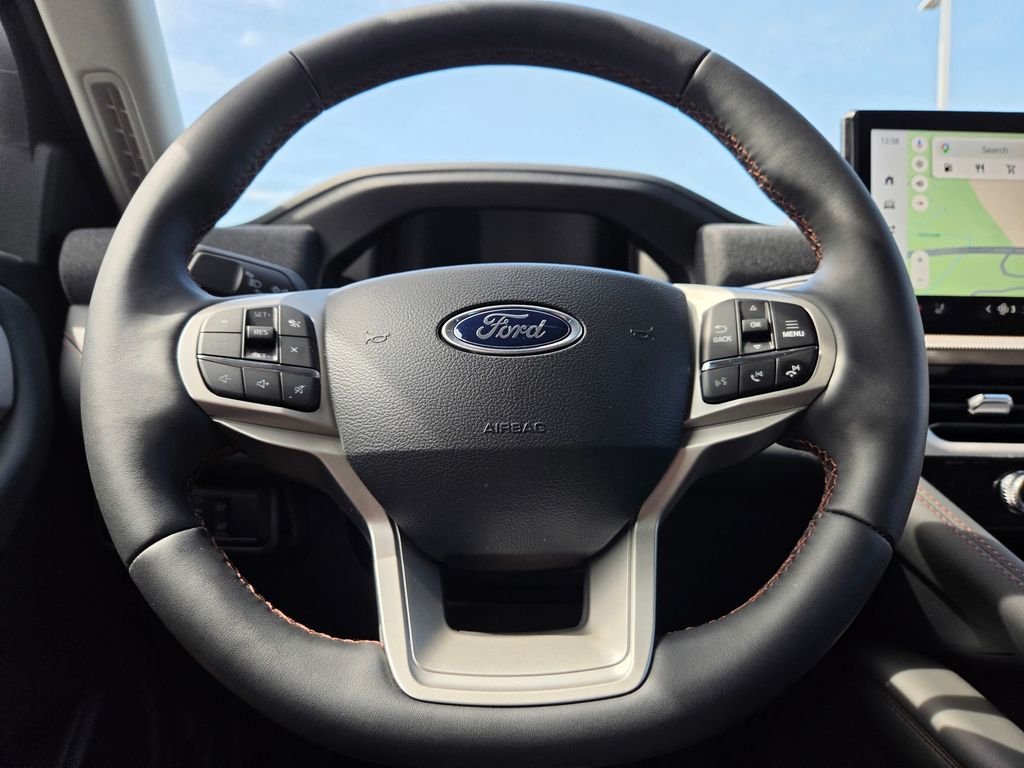New 2026 Star White Metallic Tri-Coat Ford Active image 12