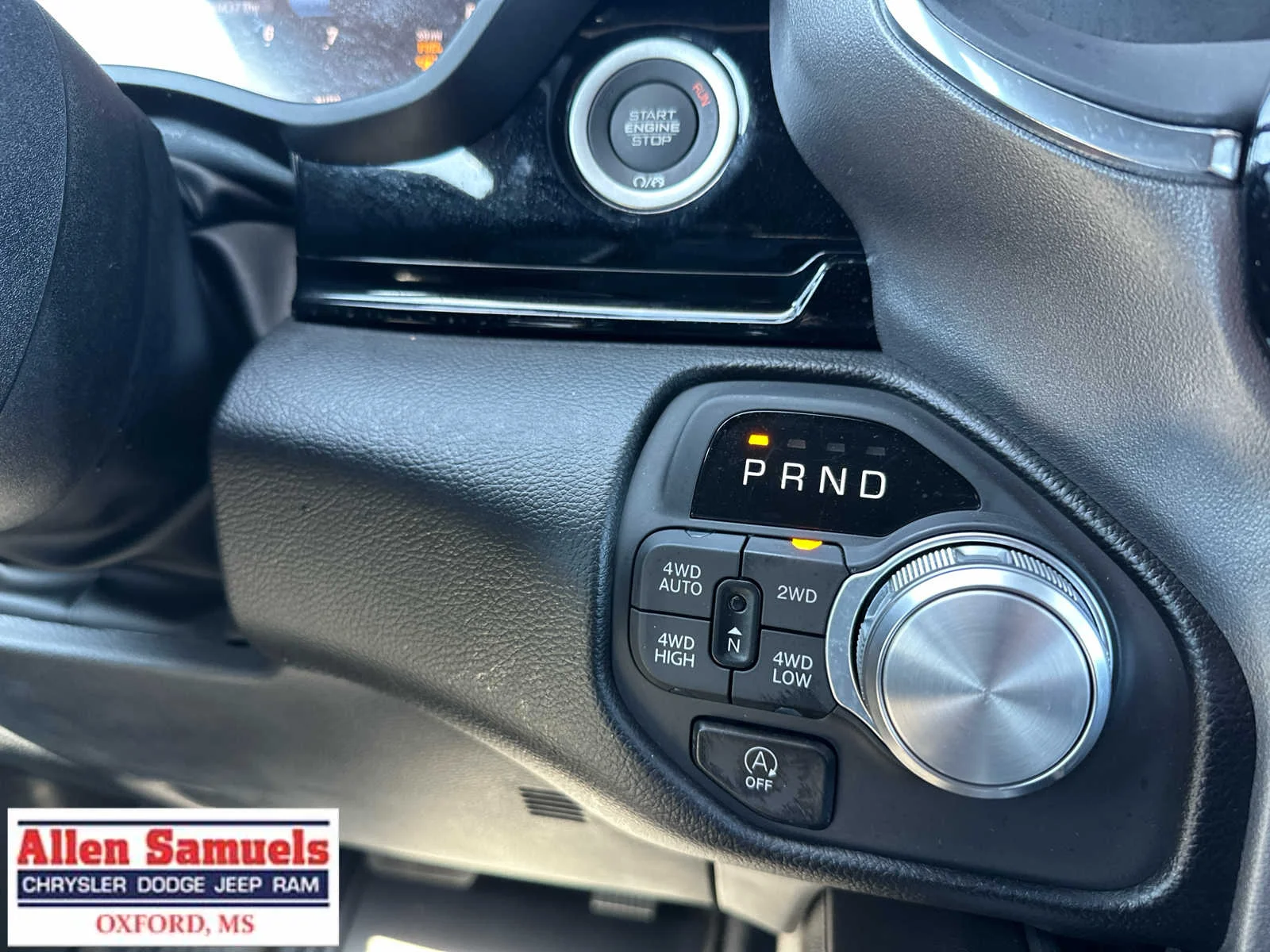2026 RAM 1500 Laramie - Photo 24