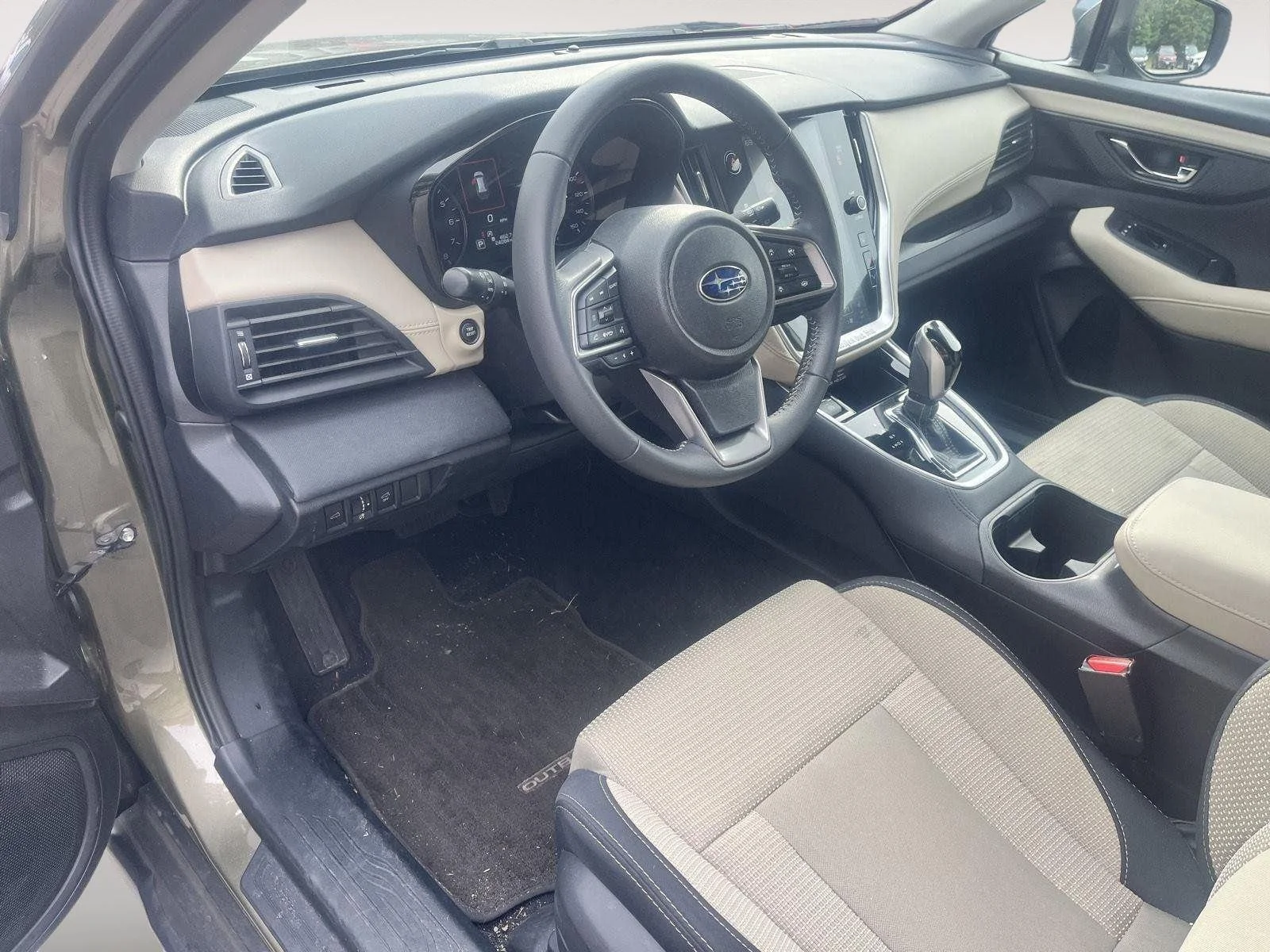 Used 2025 Autumn Green Metallic Subaru Premium image 33