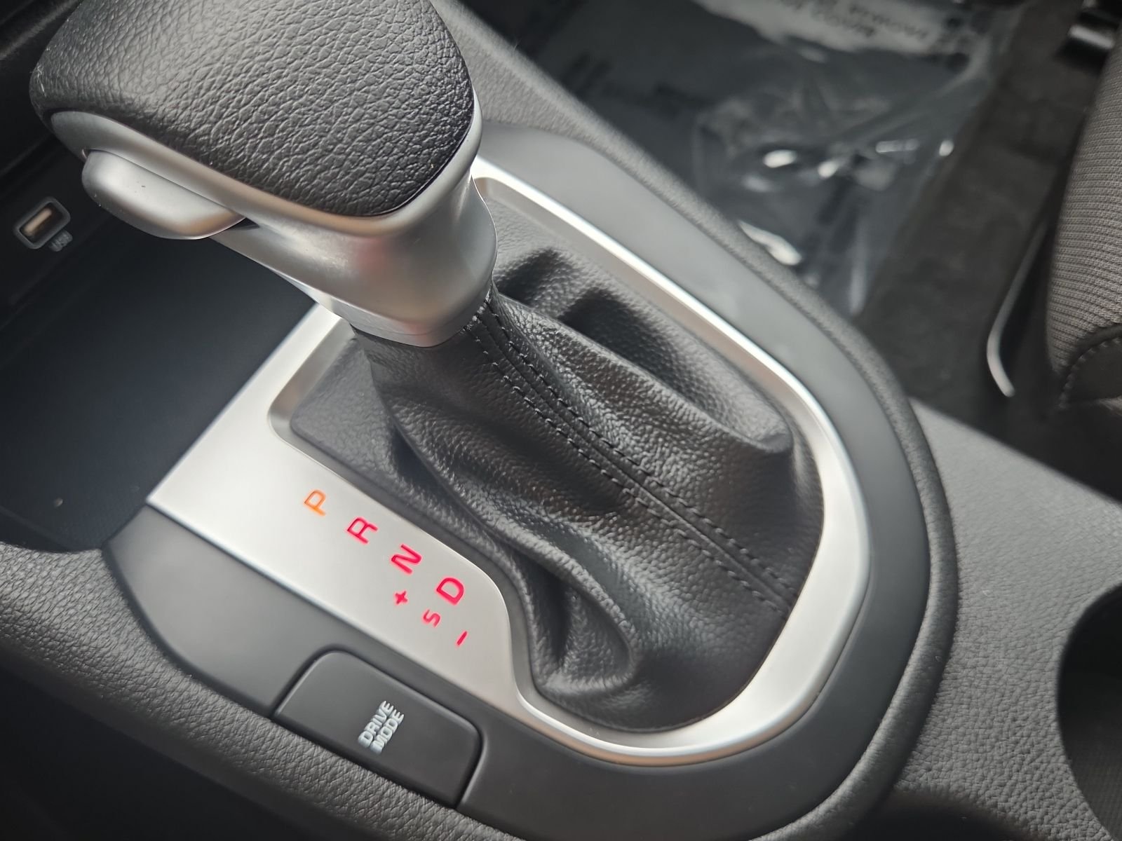 Used 2024 Black Kia LXS image 19