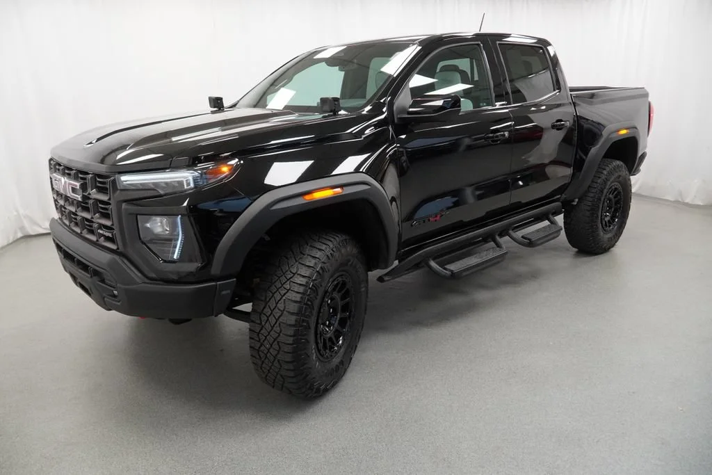 Used 2024 Onyx Black GMC AT4X image 4