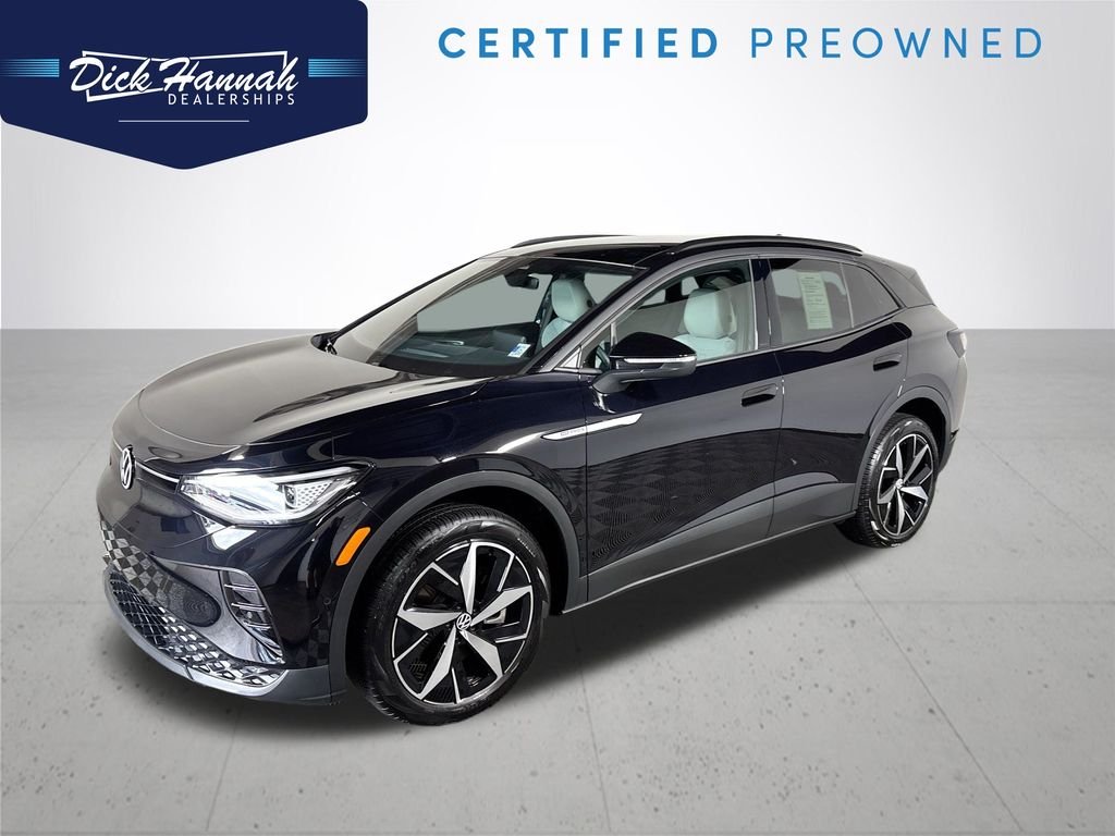 Certified Used 2025 Deep Black Volkswagen Pro S image 1