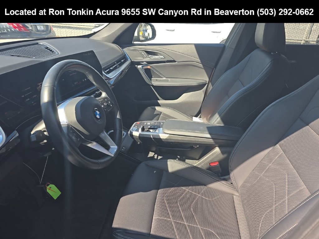 Used 2025 Mineral White Metallic BMW xDrive28i image 7