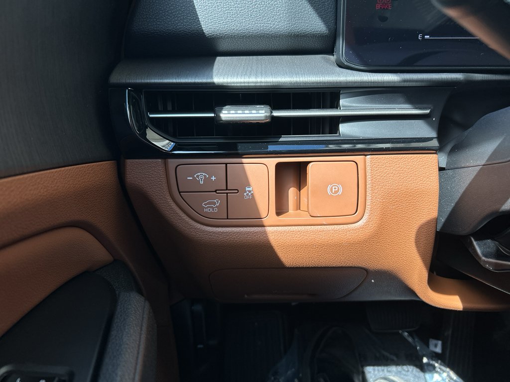 New 2026 Glacial White Pearl Kia X-Line image 26