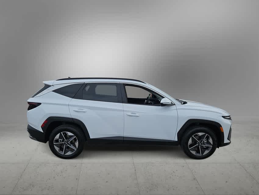 Certified Used 2025 Creamy White Pearl Hyundai SEL Convenience image 9