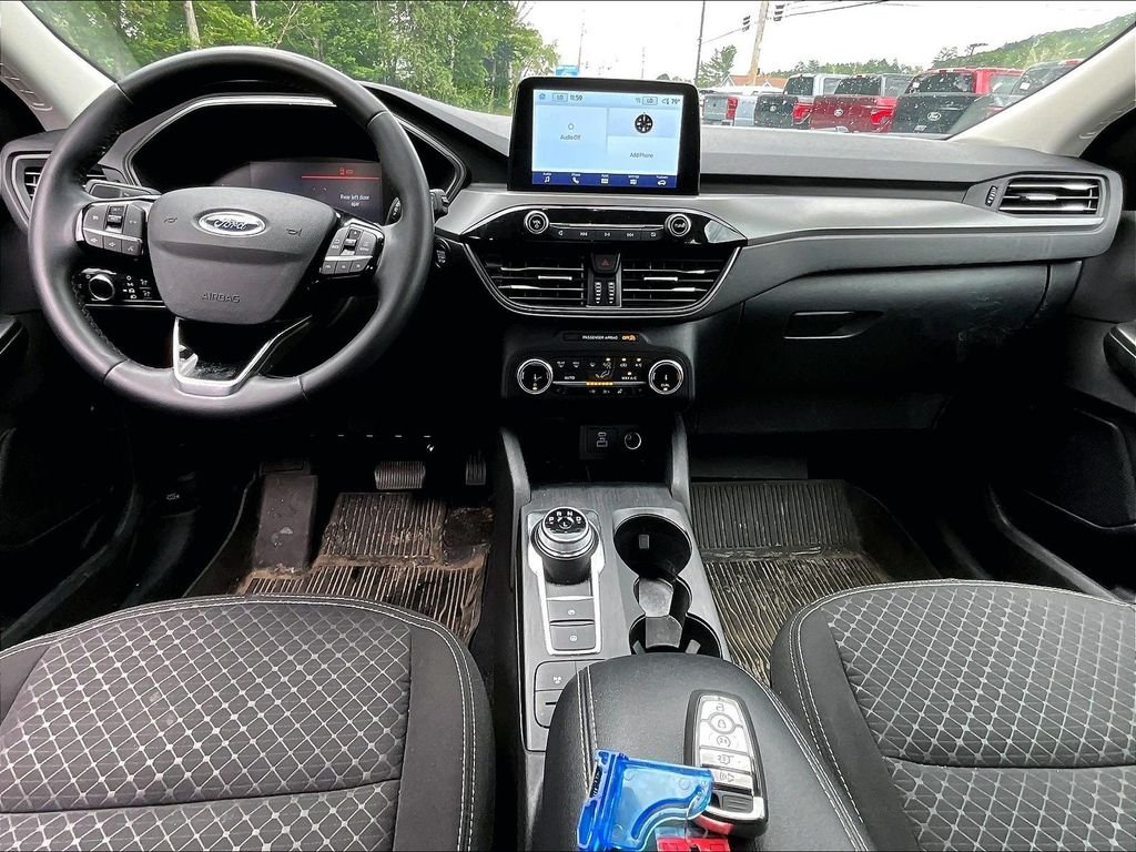 Used 2023 Red Metallic Ford Active image 21