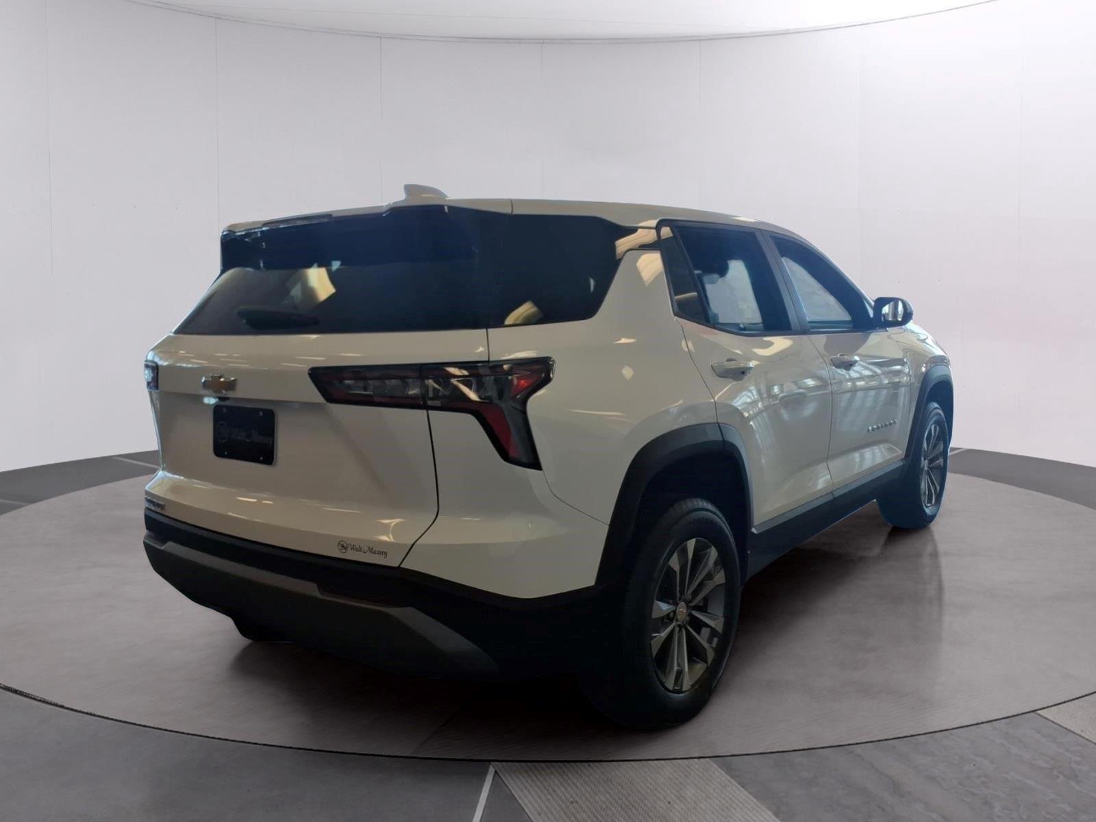 New 2027 Summit White Chevrolet LT image 5