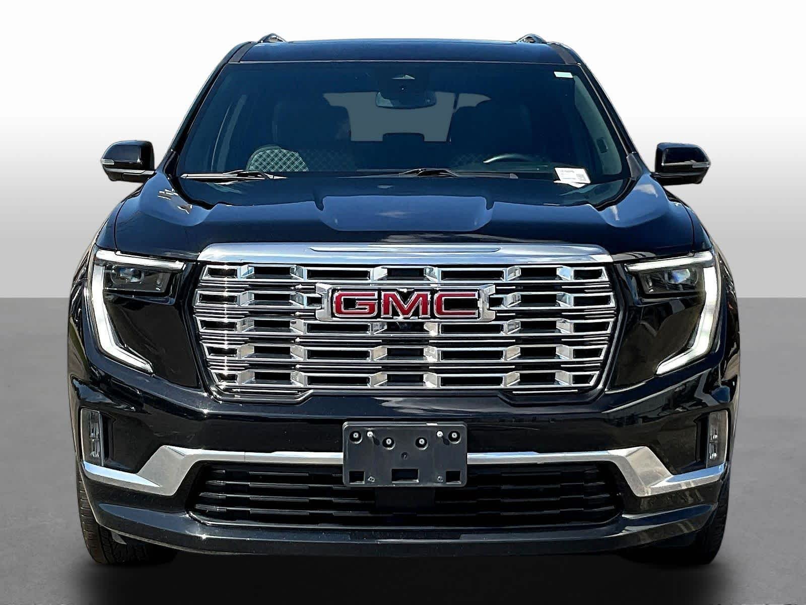 2024 GMC Acadia Denali - Photo 2