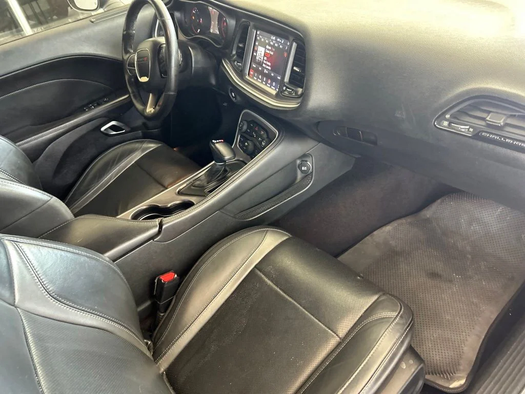 Used 2019 Gray Dodge SXT image 22