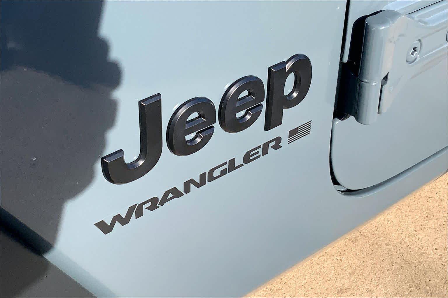 New 2026 Anvil Clearcoat Jeep Sport S image 15