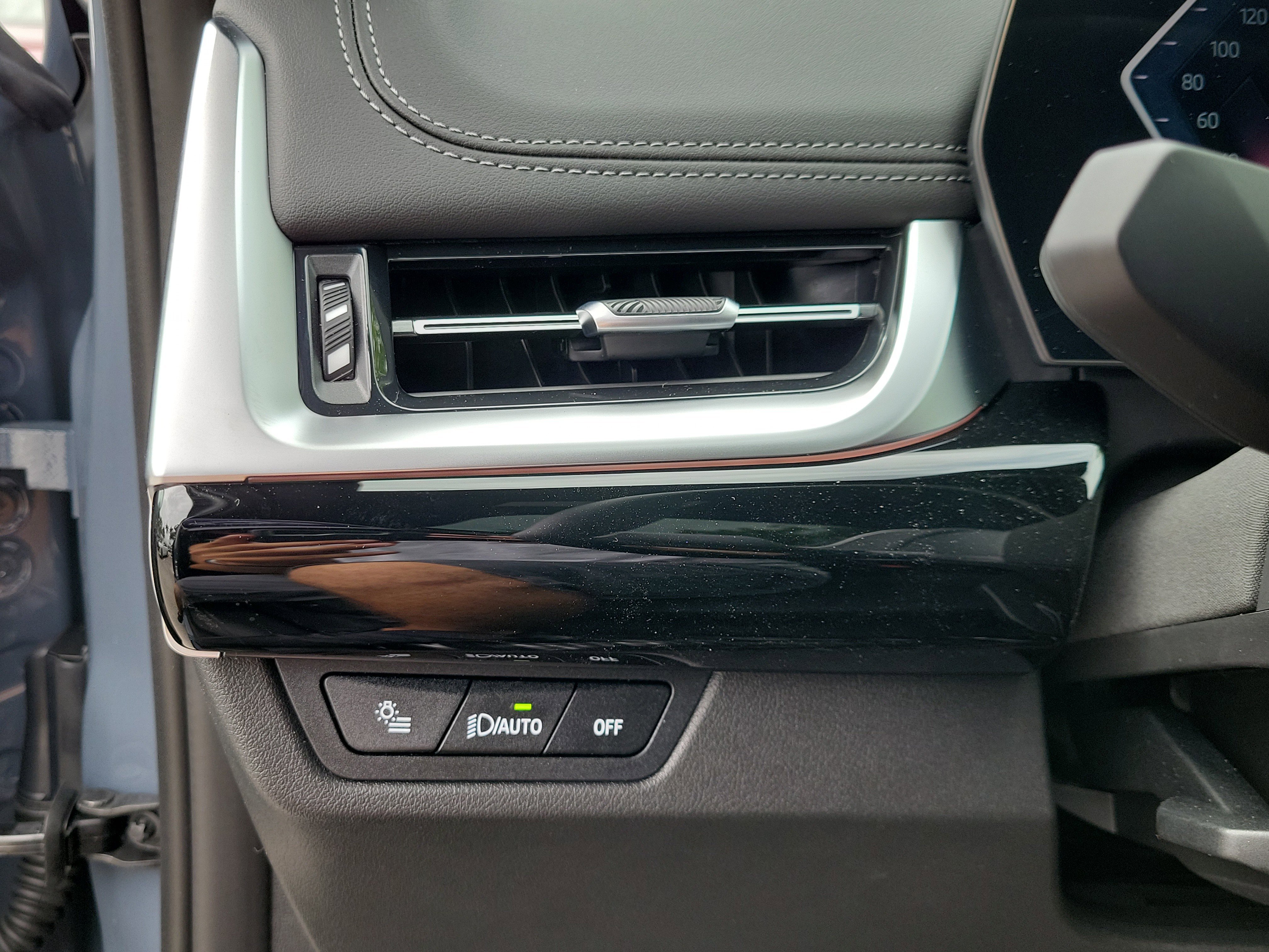 New 2026 Storm Bay Metallic BMW xDrive28i image 19