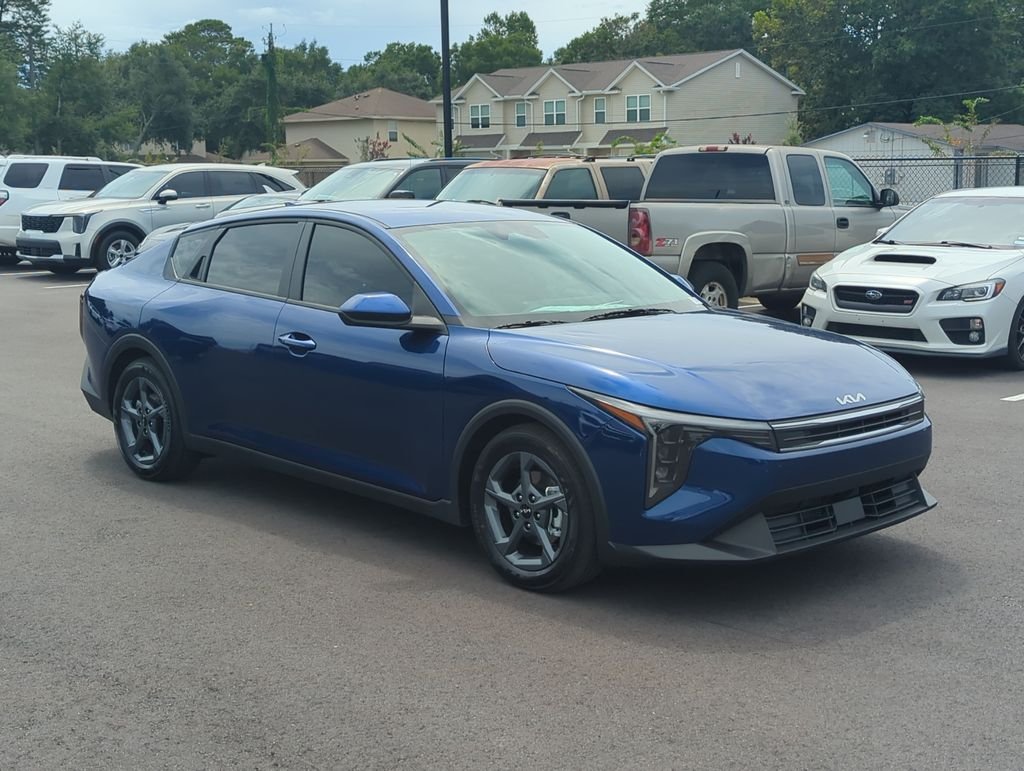 New 2026 Deep Sea Blue Kia LXS image 9