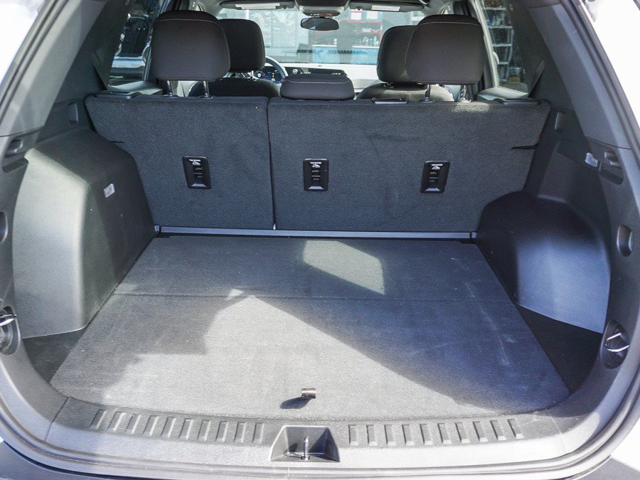 Used 2026 Summit White Chevrolet LT image 24
