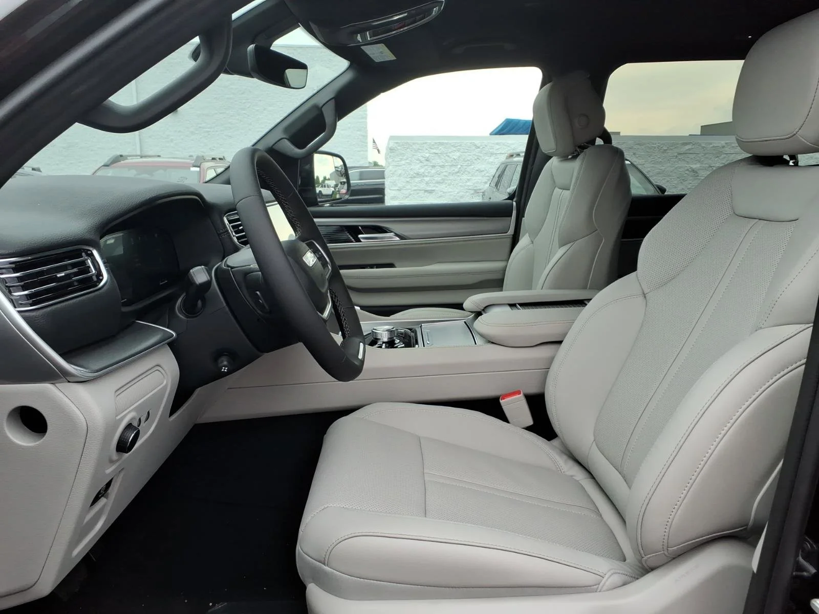 New 2026 High Gloss Black Exterior Paint Jeep  image 14