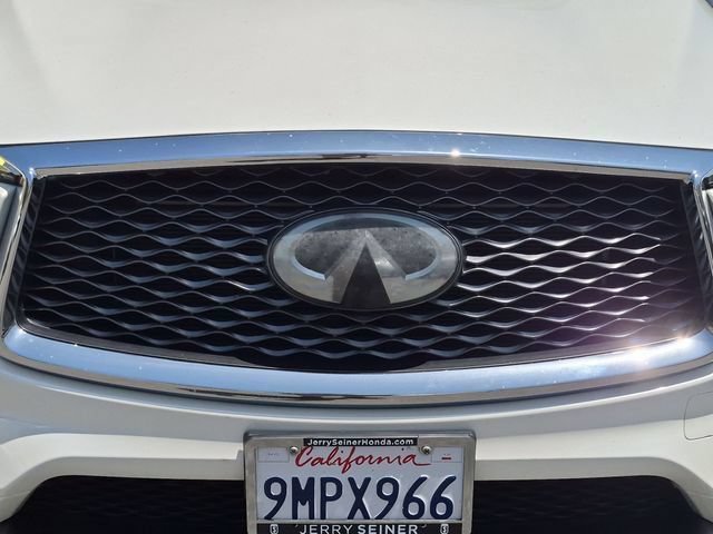 Certified Used 2020 Majestic White INFINITI LUXE image 9