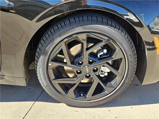 New 2027 Aurora Black KIA GT-Line Front-Wheel Drive image 5