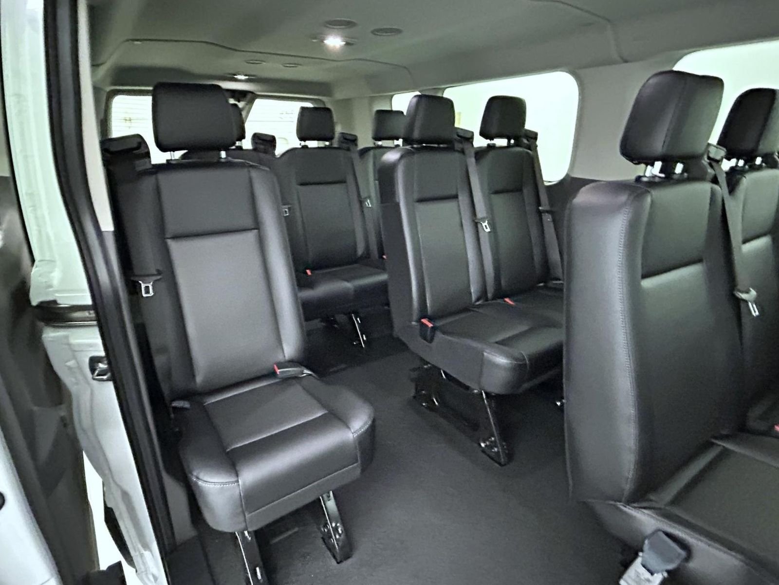 New 2026 Oxford White Ford XL image 18